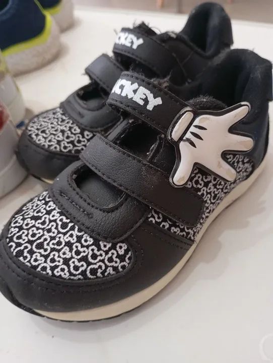 Lotinho Calçado 3 pares de tênis infantis tamanhos 24 26 e 28 - Foto 2