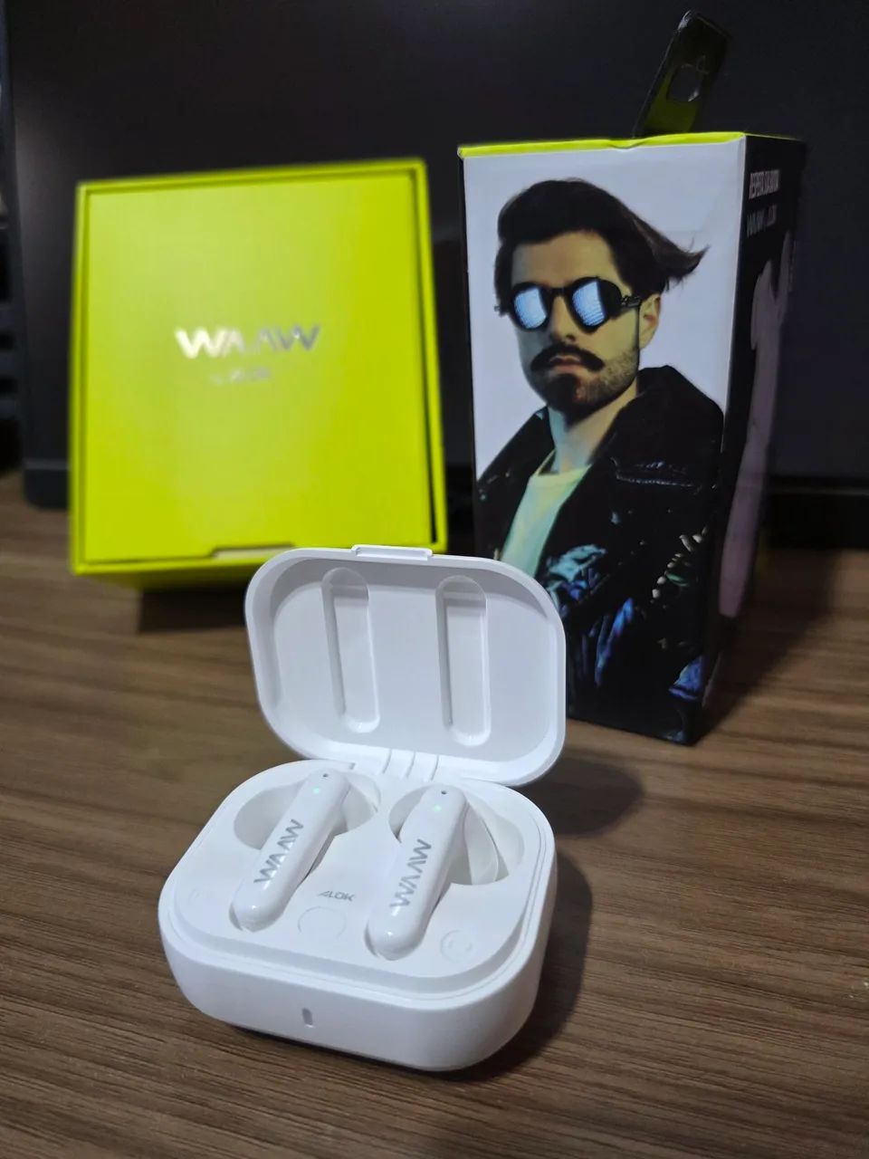 Fone de ouvido mob500 da waaw by alok