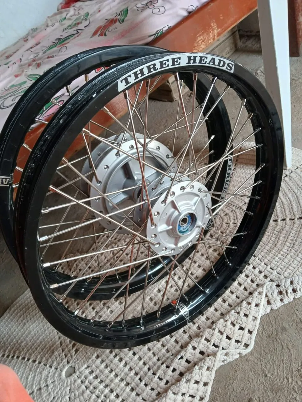 Rodas para moto Three Heads
