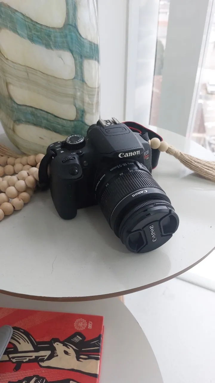 Camera - Canon T4i + Lente 18 - 55mm
