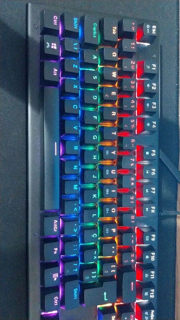 Teclado mecânico64363328112769121