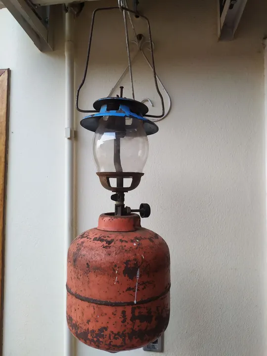 Lampião a gás para camping