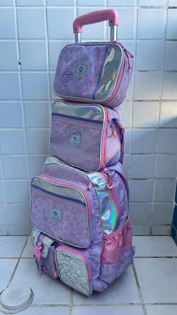 Conjunto escolar - Bolsa, estojo e lancheira  - Foto 3