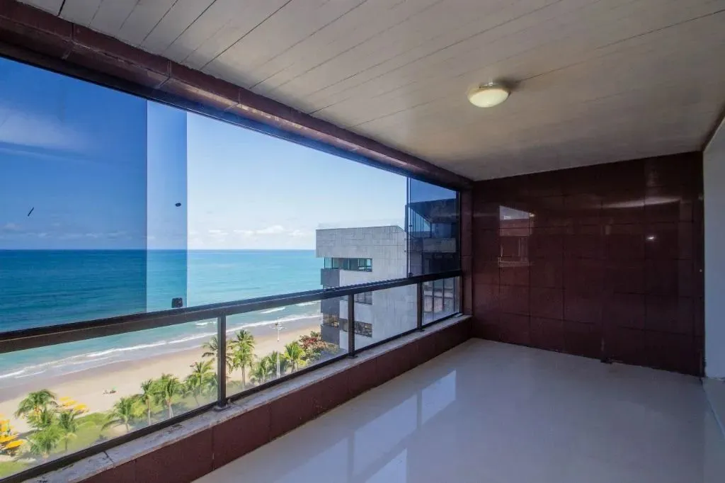 Apartamento á venda na Avenida Boa Viagem