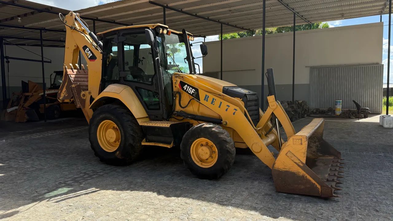 RETROESCAVADEIRA CAT 416F2 - Foto 4