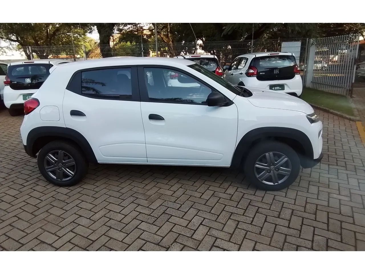 Renault Kwid 2023 1.0 12v sce flex zen manual - Foto 4
