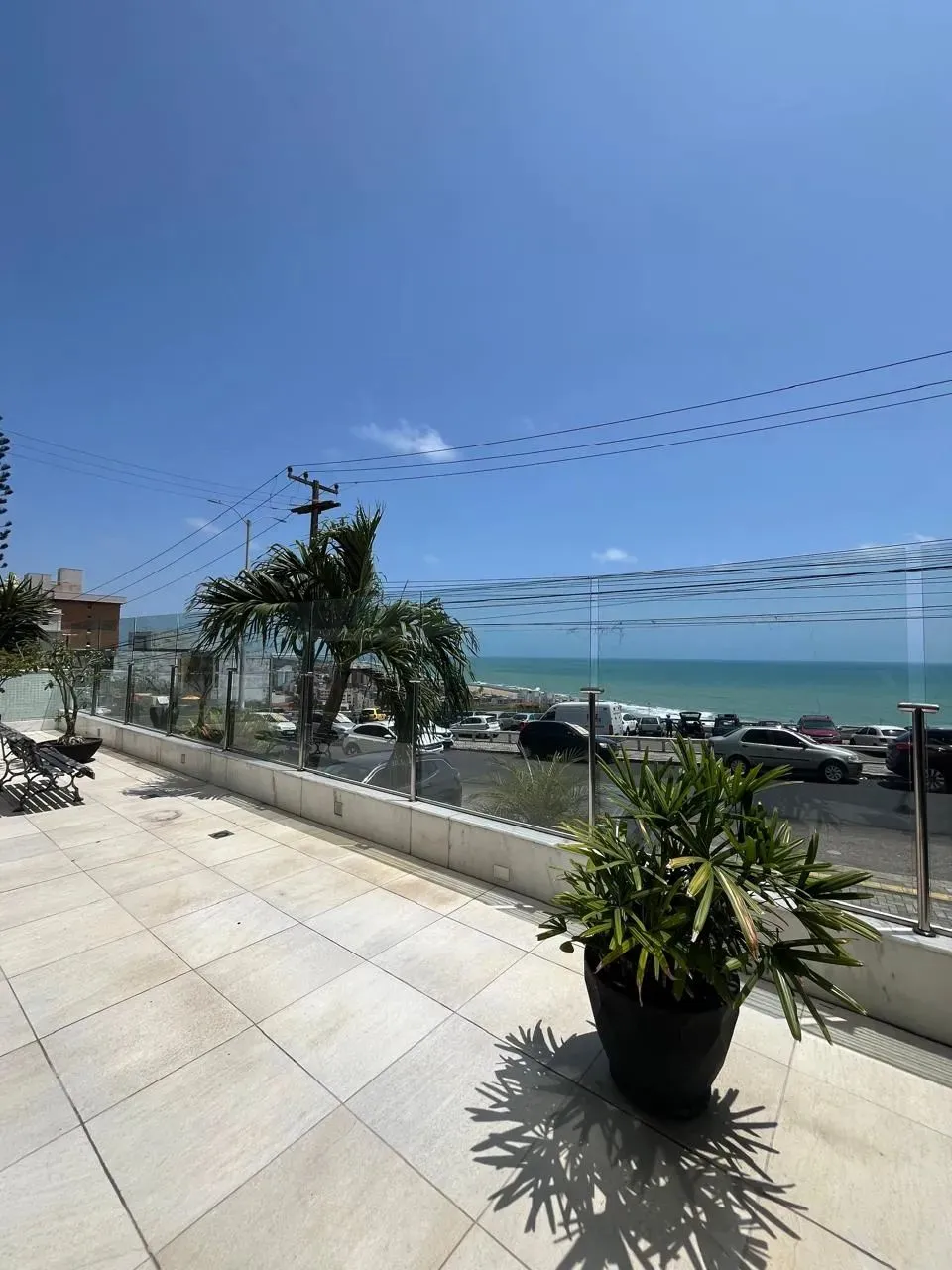 ALUGO Belíssimo Apartamento com 3 dormitórios vista para o mar em Natal/RN.