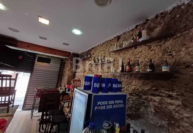 Prédio comercial com um bar no térreo. Venha ter o seu próprio negócio no Centro da Cidade - Foto 4