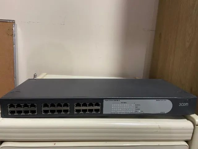 SWITCH 3COM 24 PORTAS 10/100