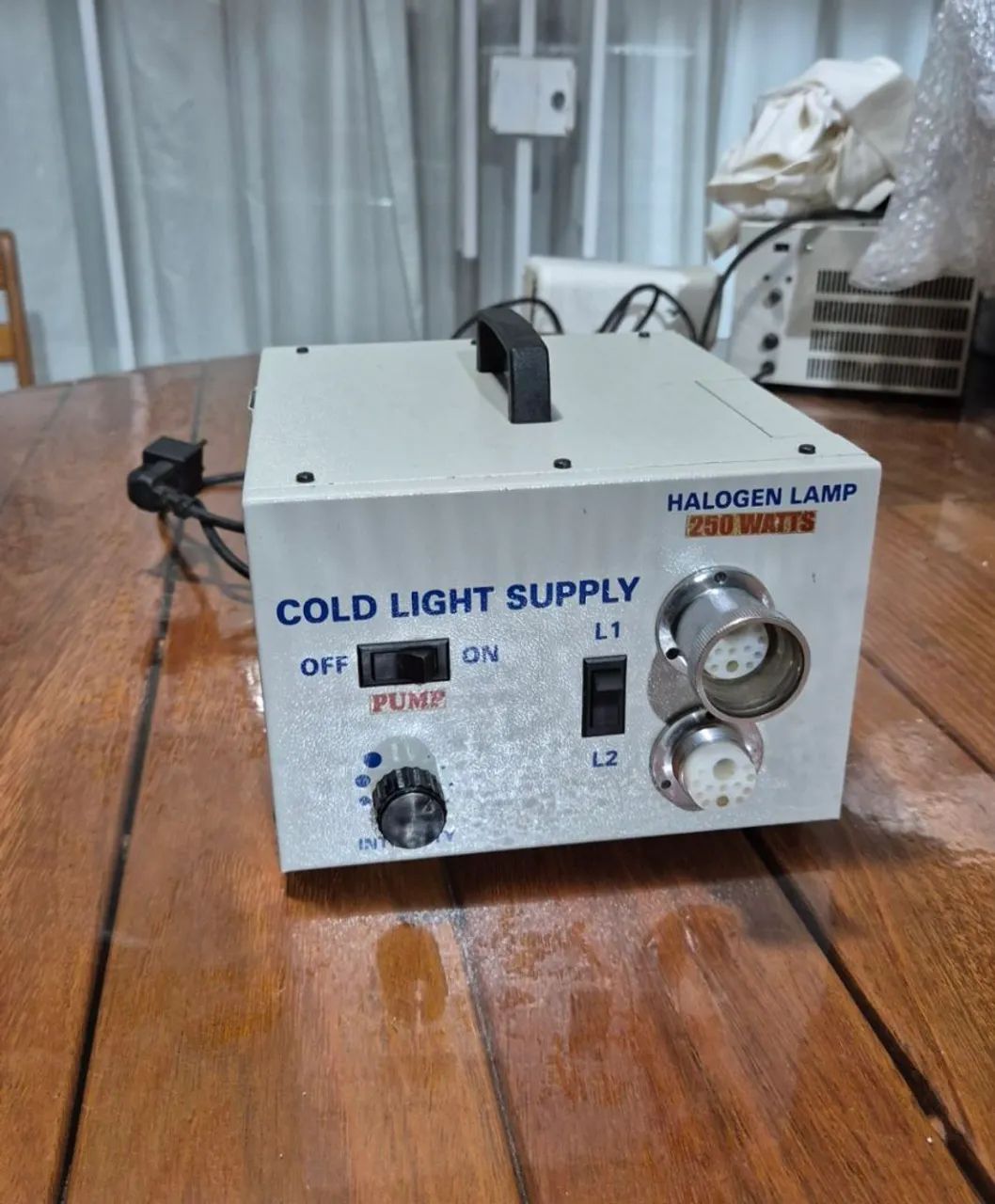 Fonte de Luz Fria Halógena 250W - Foto 2
