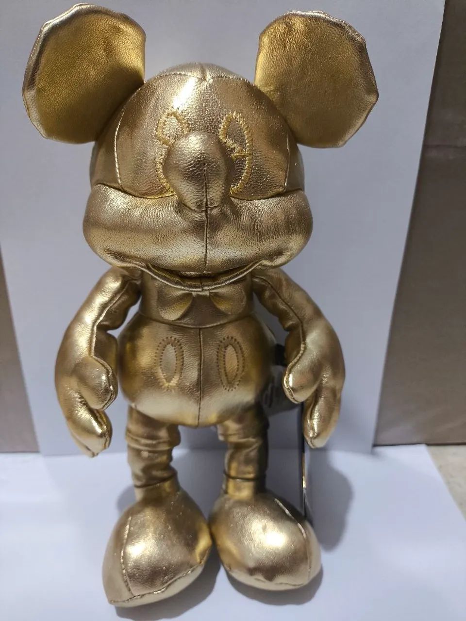 Pelúcia Mickey Gold Disney 90 anos - Foto 3