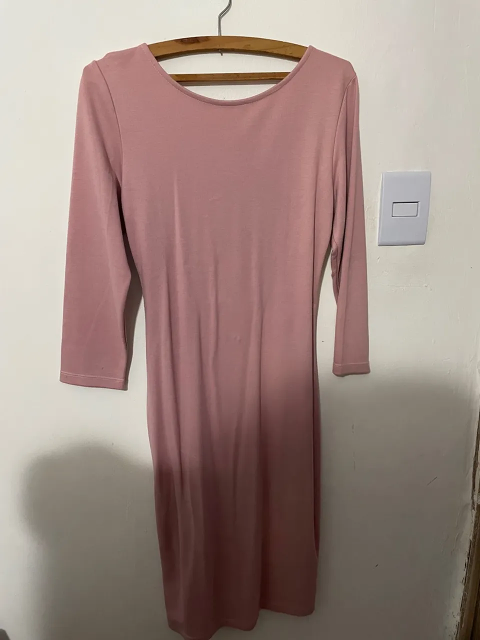 Vestido midi rosa manga 3/4