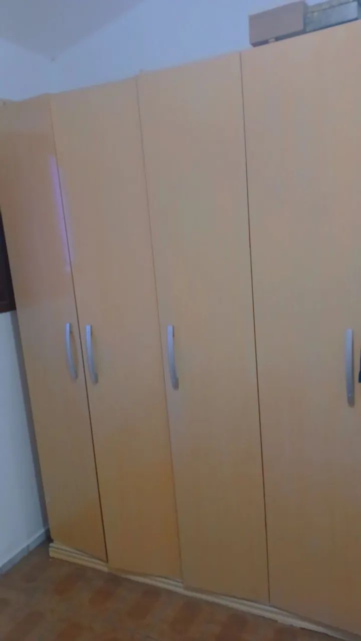 Guarda roupa de 5 portas 