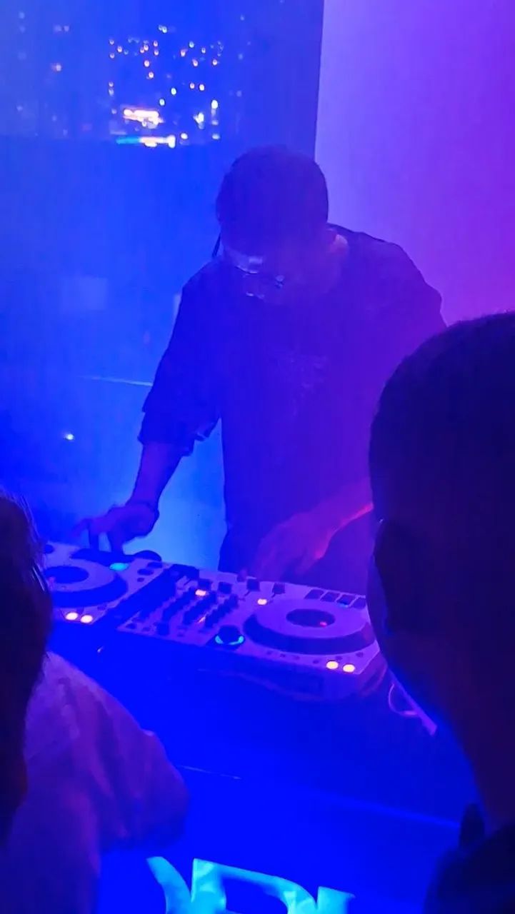 DJ PARA 15 ANOS ! 100,00 - Foto 2