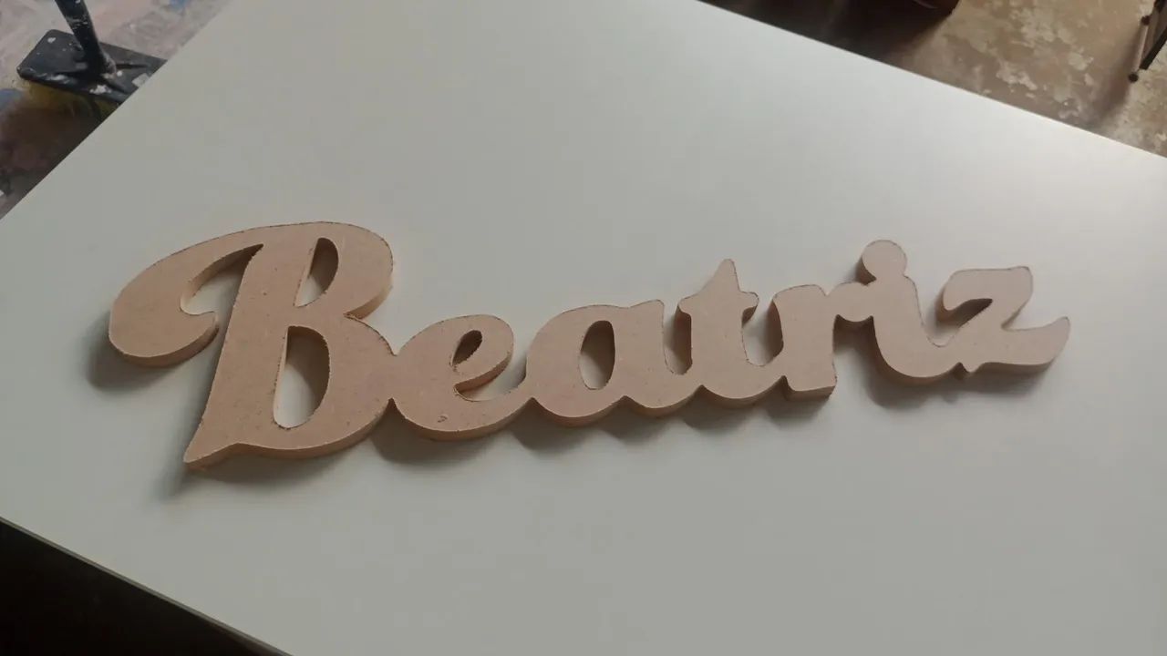 Nomes personalizados em MDF 