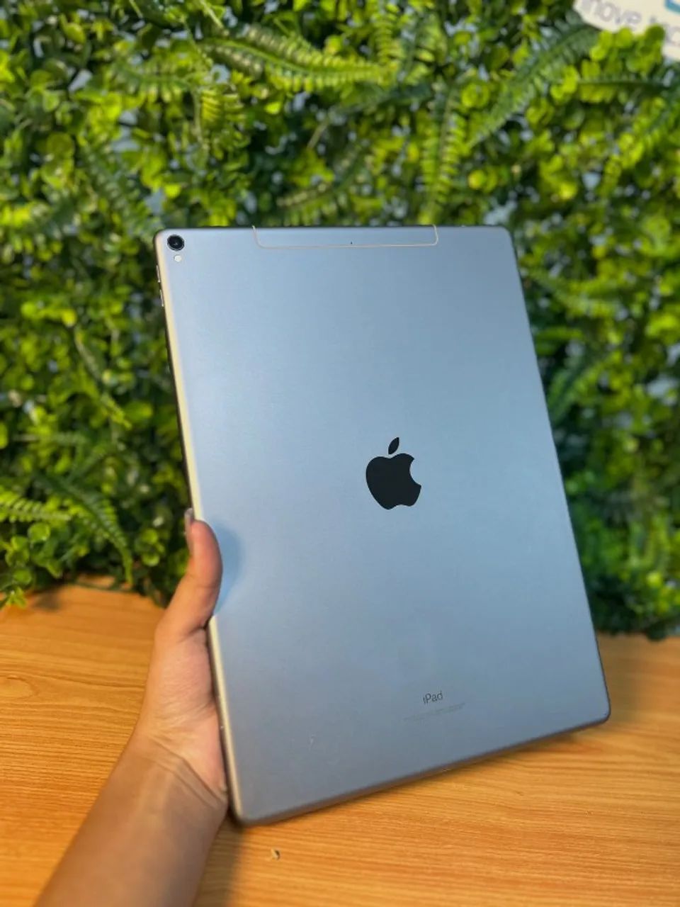 iPad Pro 2° geração   A1671 12.9? polegadas  512GB  Space gray Possui leve trincado tela - Foto 2
