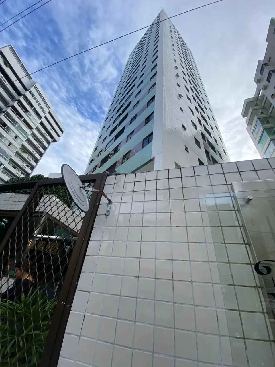 Apartamento com móveis fixos disponível para locação