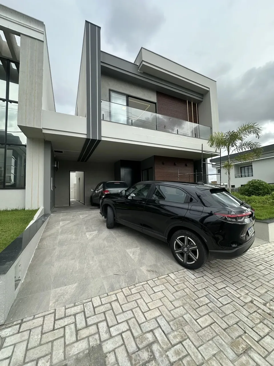 Casa nova no Estoril com 4 suítes, energia solar, área gourmet e piscina - Av das Torres