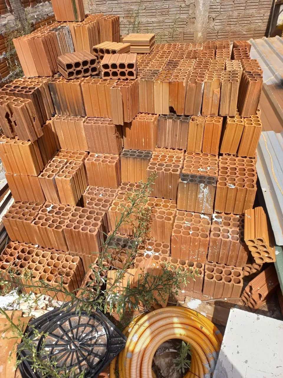 Selling bricks64276664702337120