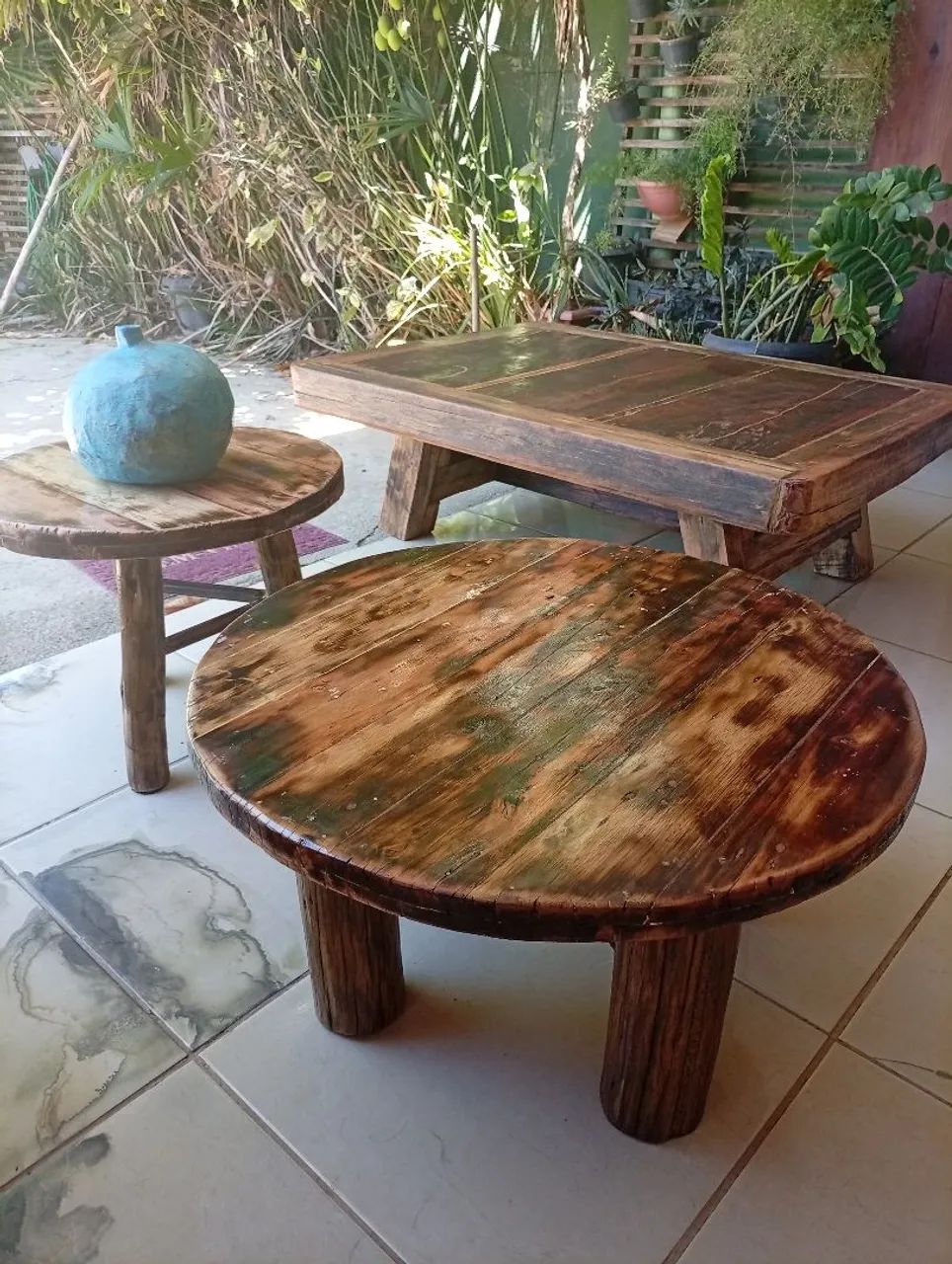 Coffee table 64297562494465121