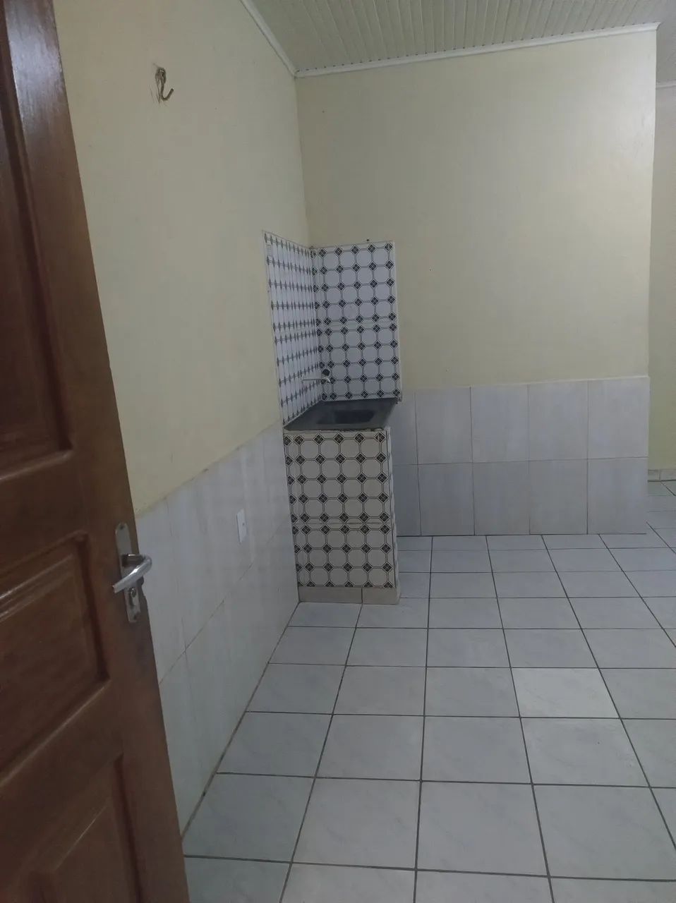 Kitnet aluga-se 