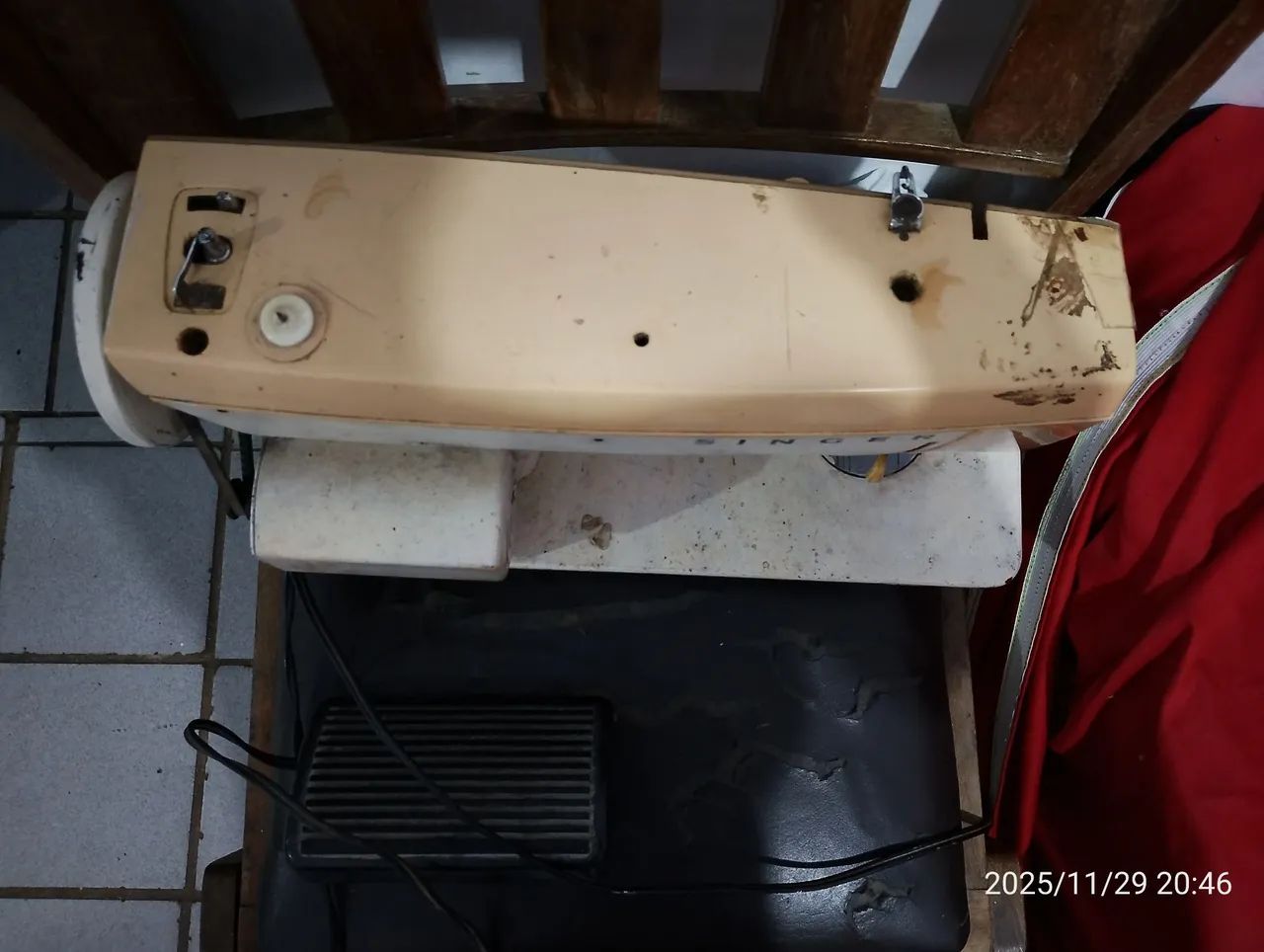 Sewing machine64573481306498122