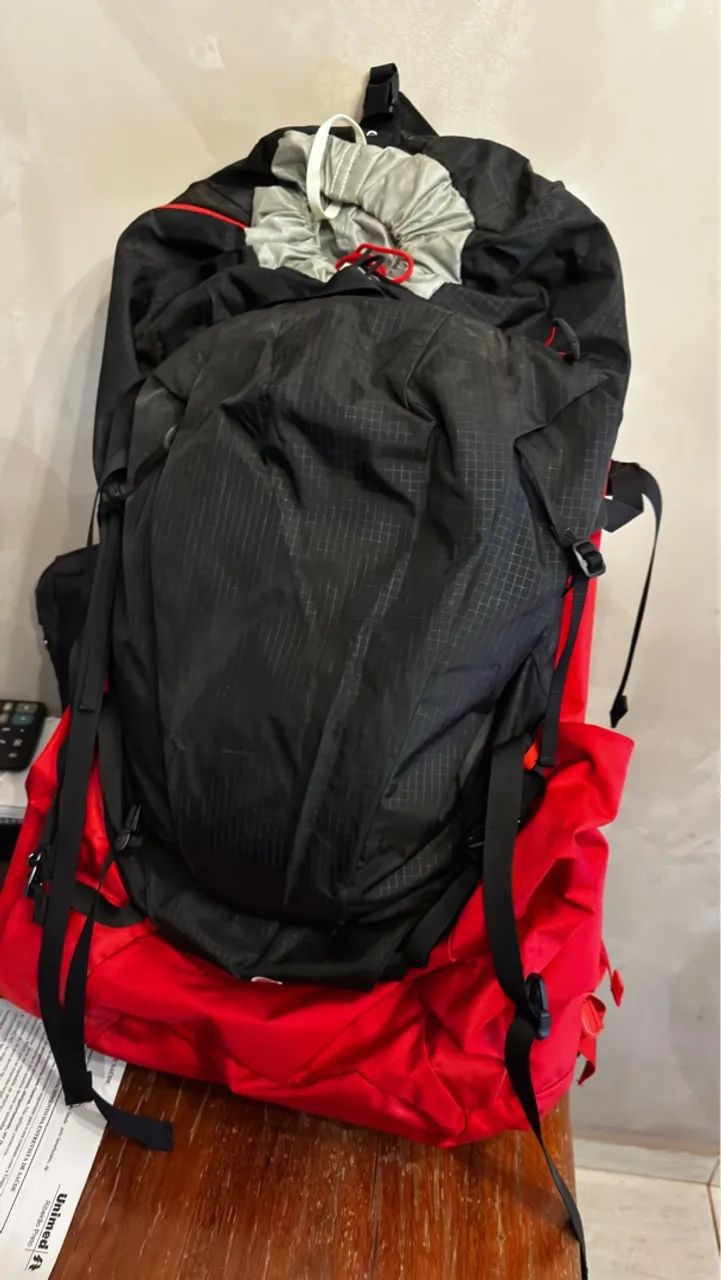 Mochila para trilha praticamente zerada. Original The Nort Face