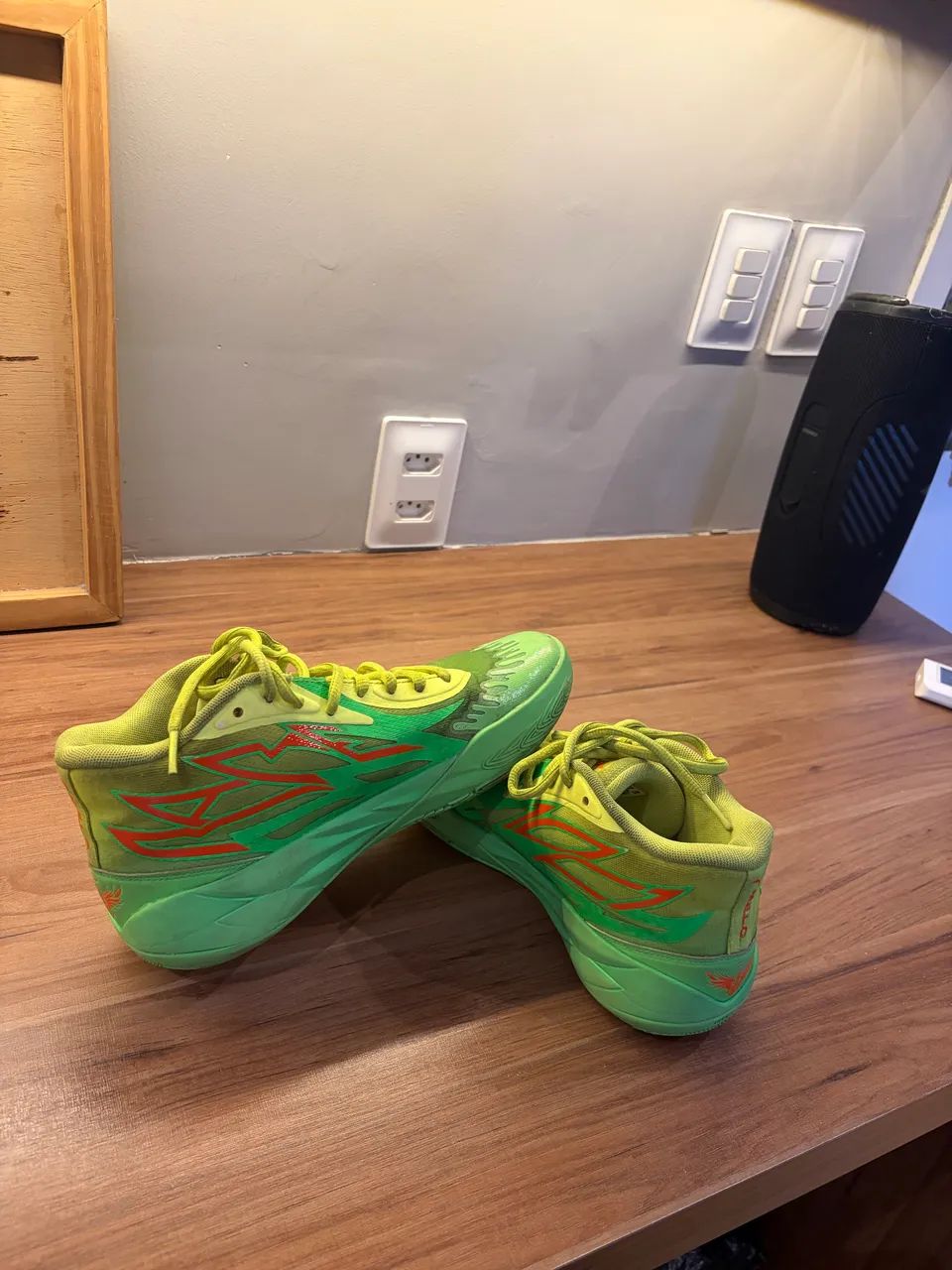 Basqueteira kamel ball slime tamanho 37