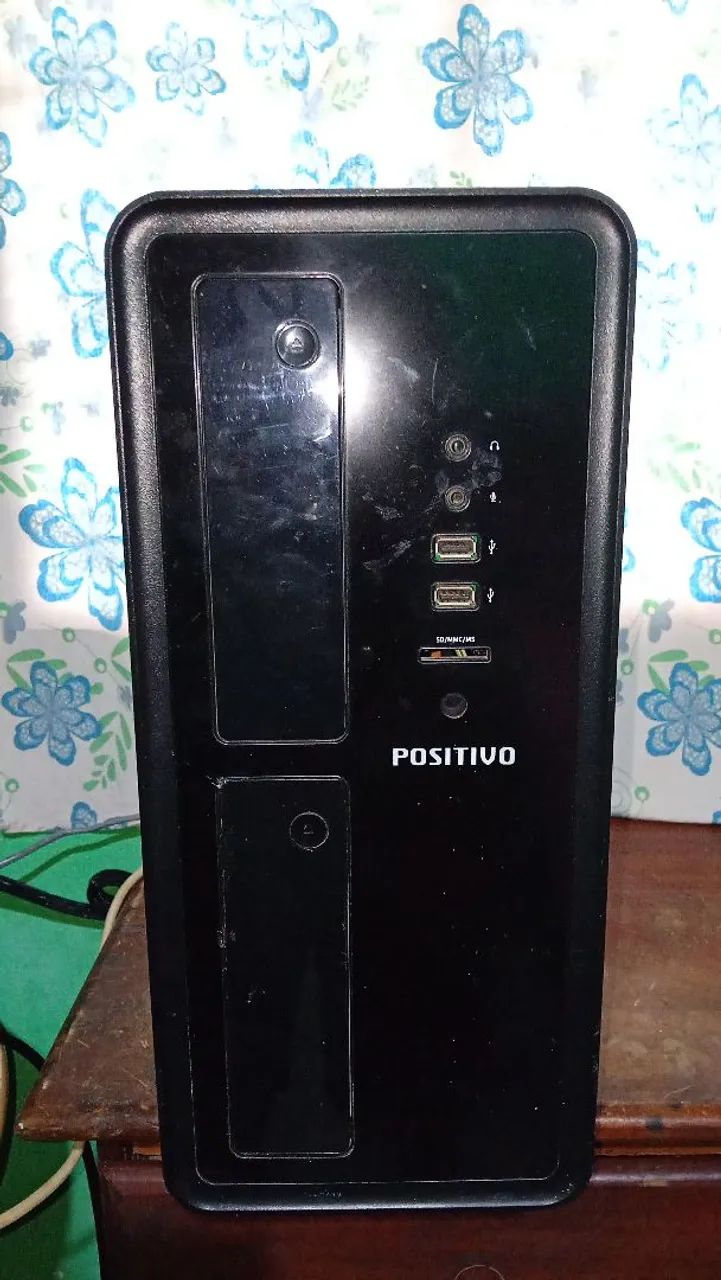 CPU completo windows 10, SSD240Gb, 4 GB RAM, teclado e mouse sem fio  - Foto 2