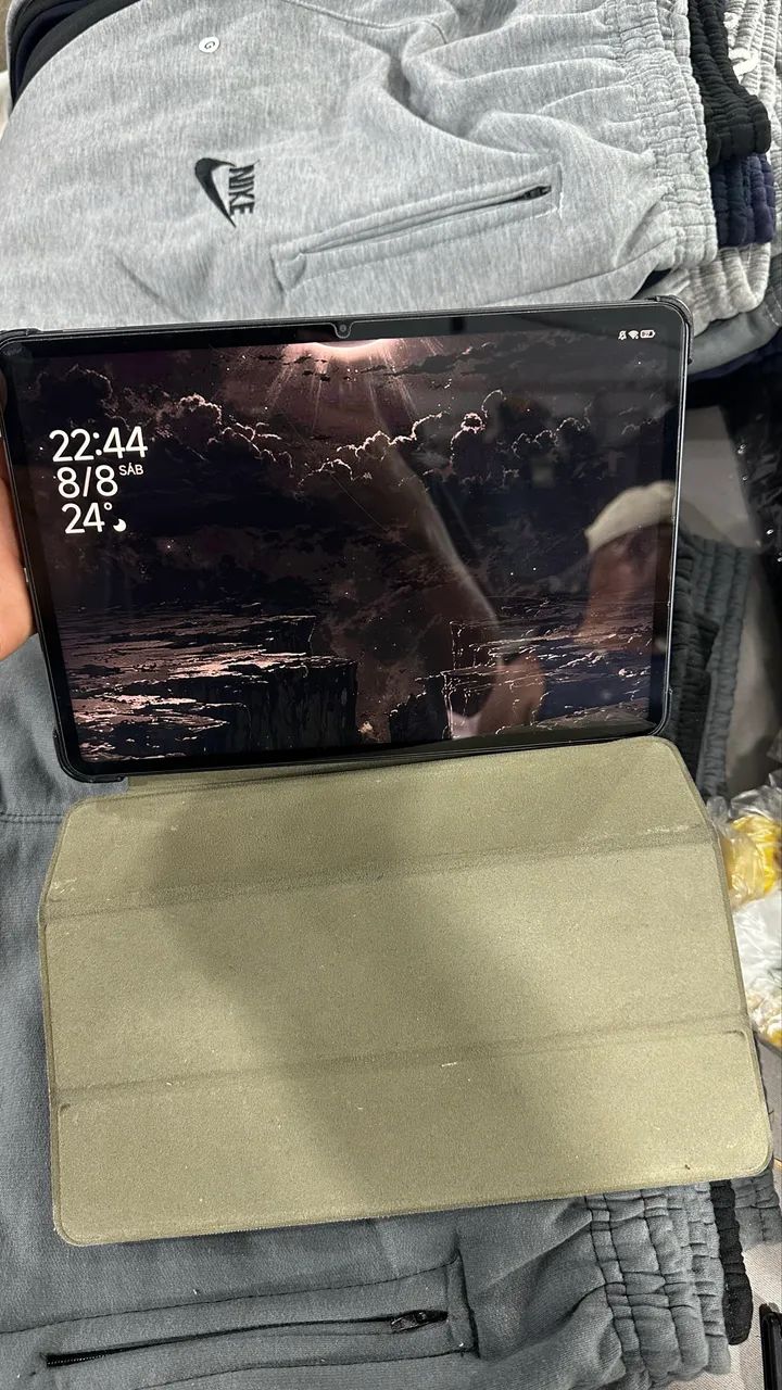 Xiaomi Pad 7 impecável + capa de couro + película - Foto 4