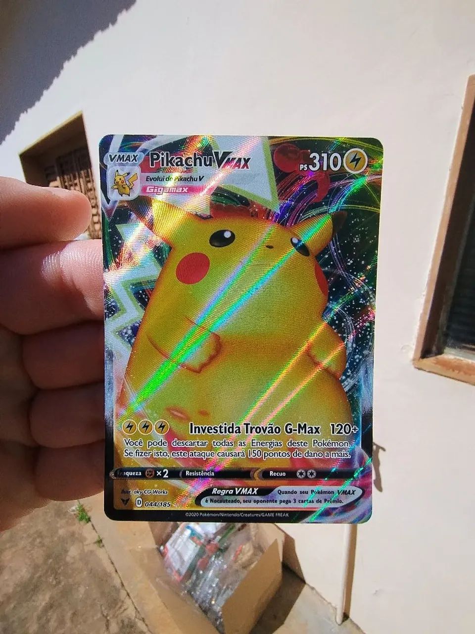 Carta Pokémon Pikachu VMAX Original