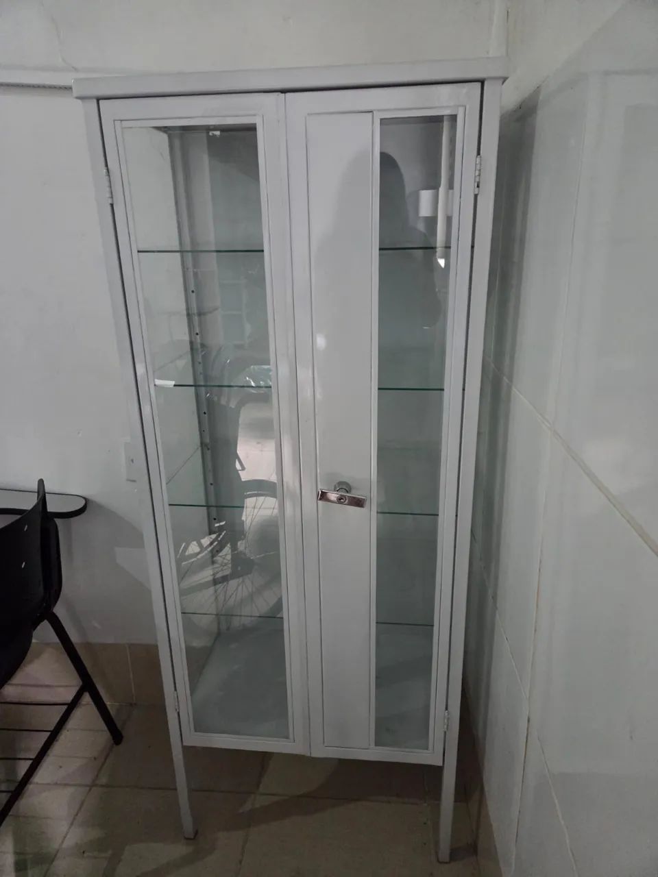 Armário vitrine de aço  - Foto 4