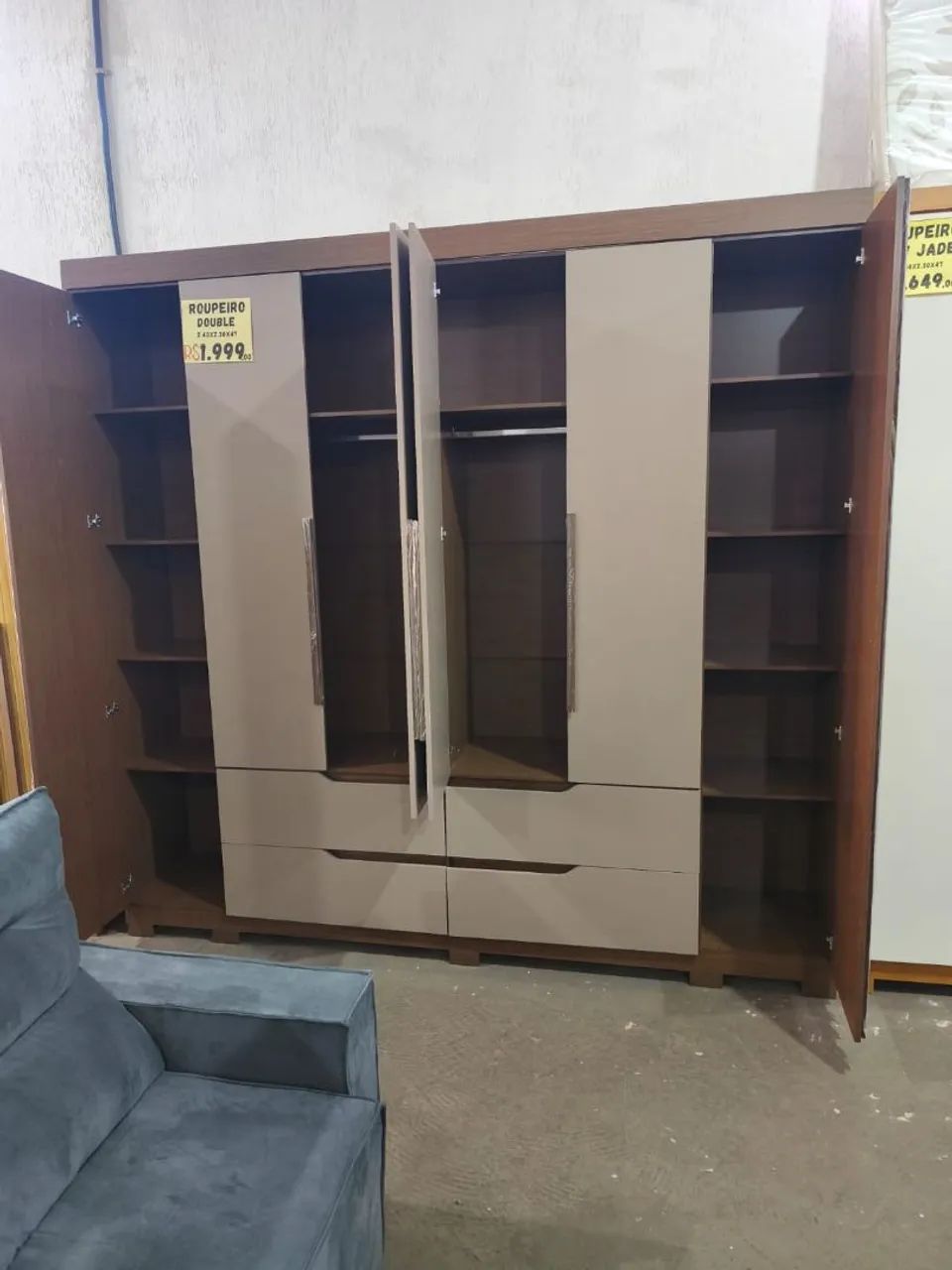Guarda roupa casal 