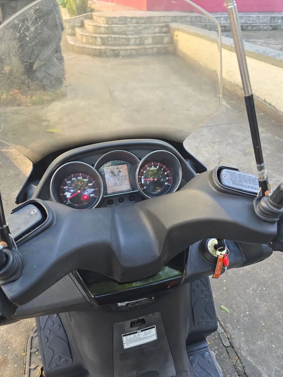 Kymco Downtown 300i - Foto 5