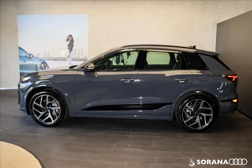 Audi E-Tron Performa. Black Aut. (elétrico) 2025 - Foto 4