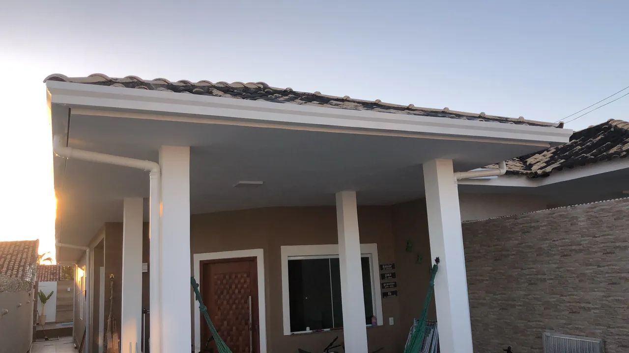 Calha residencial branco galvanizado perfeita 