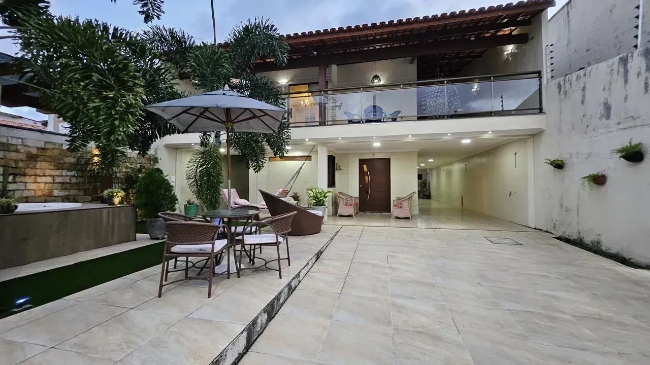 CASA DUPLEX COM 5 SUITES MOBILIADA  NO PARQUE MANIBURA DE ESQUINA