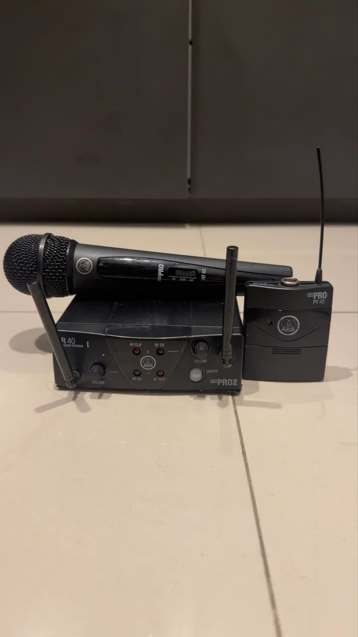 AKG W40 Mini Pro2 Wireless System - 2 Channels (Vocal + Instrument)