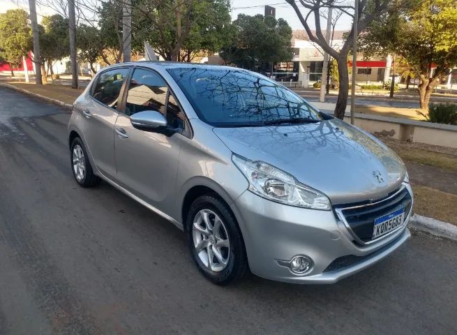 Peugeot 208 2015
