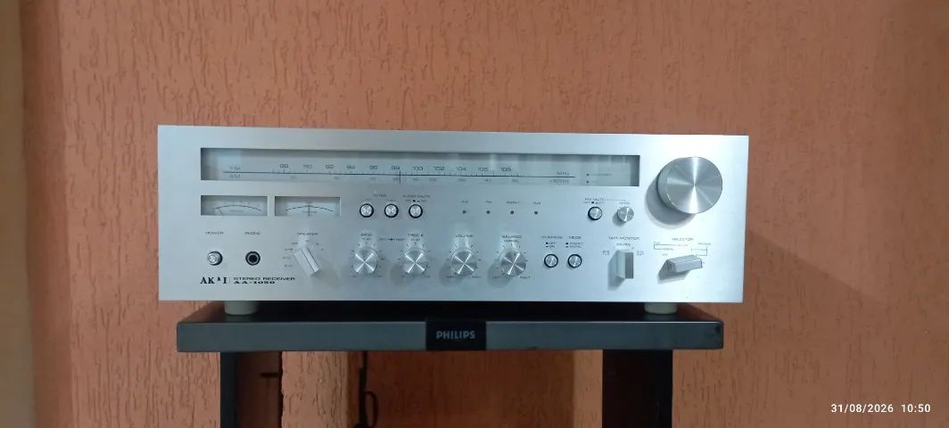 Receiver akai 