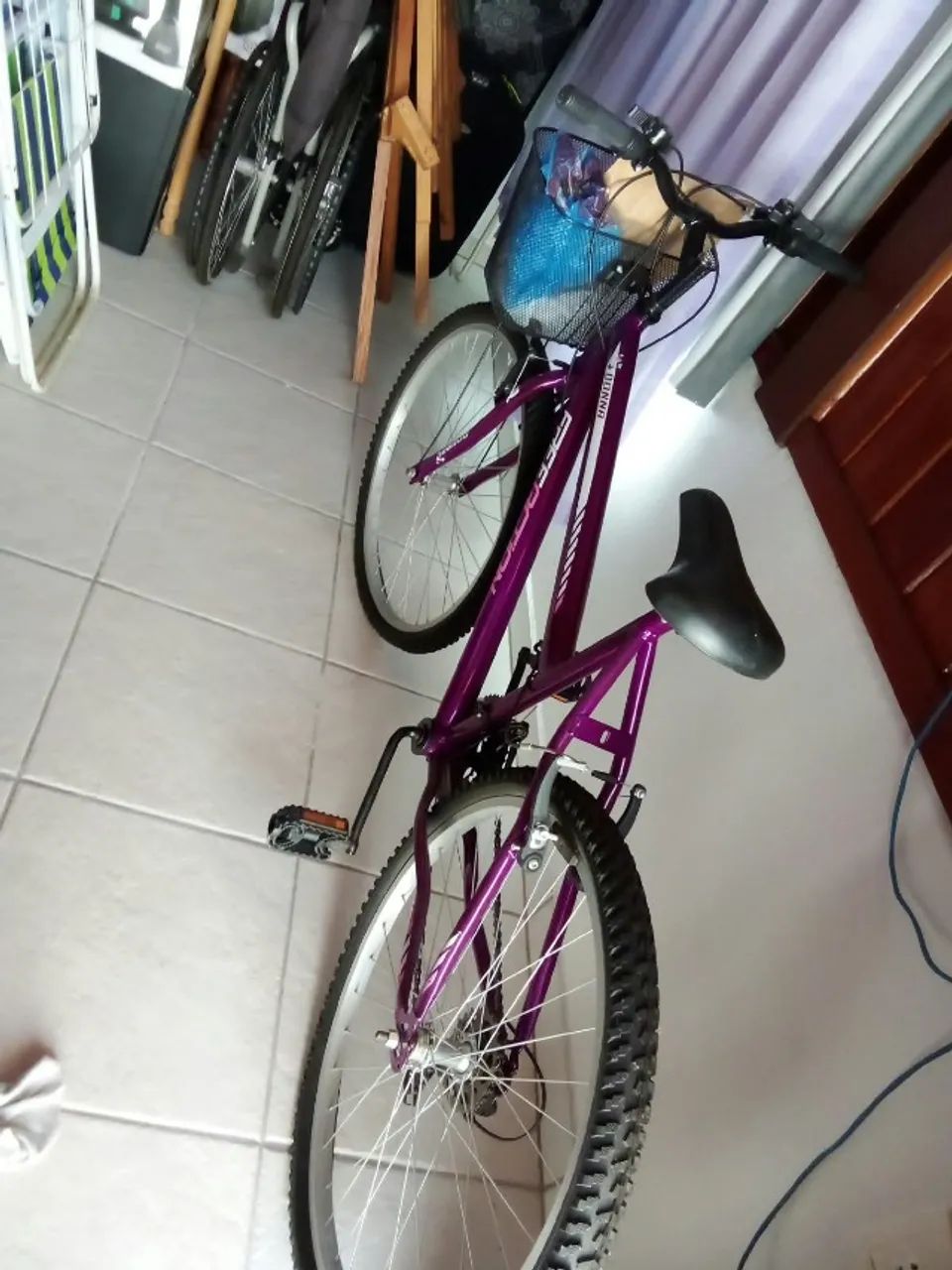 Bicicleta nova roxa - Foto 2