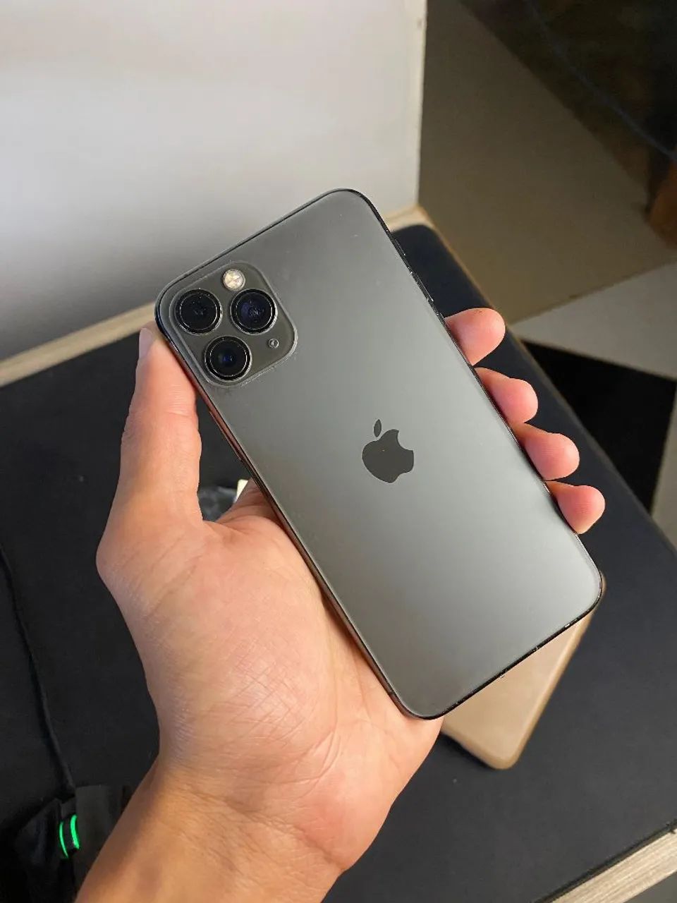 iPhone 11 Pro 64GB funciona tudo 