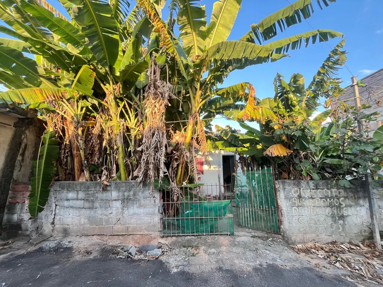 Vendo casa 3 cômodos 