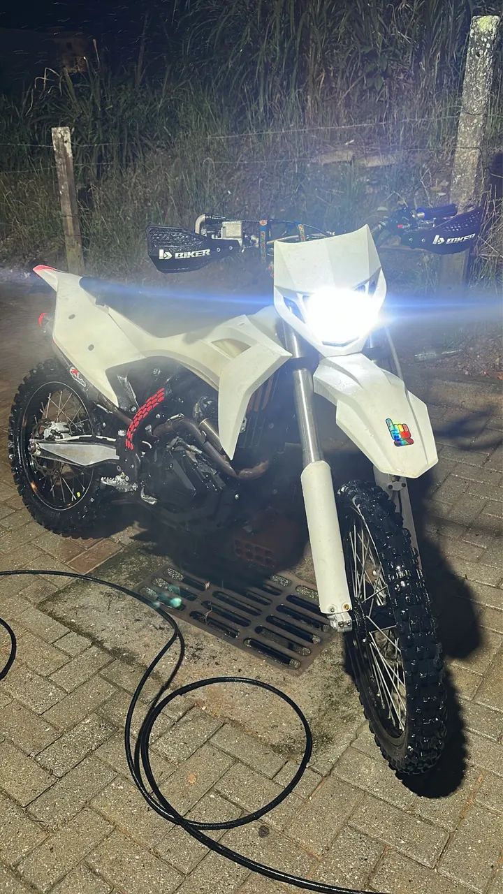 Mxf 270f 2024 com apenas 950km 