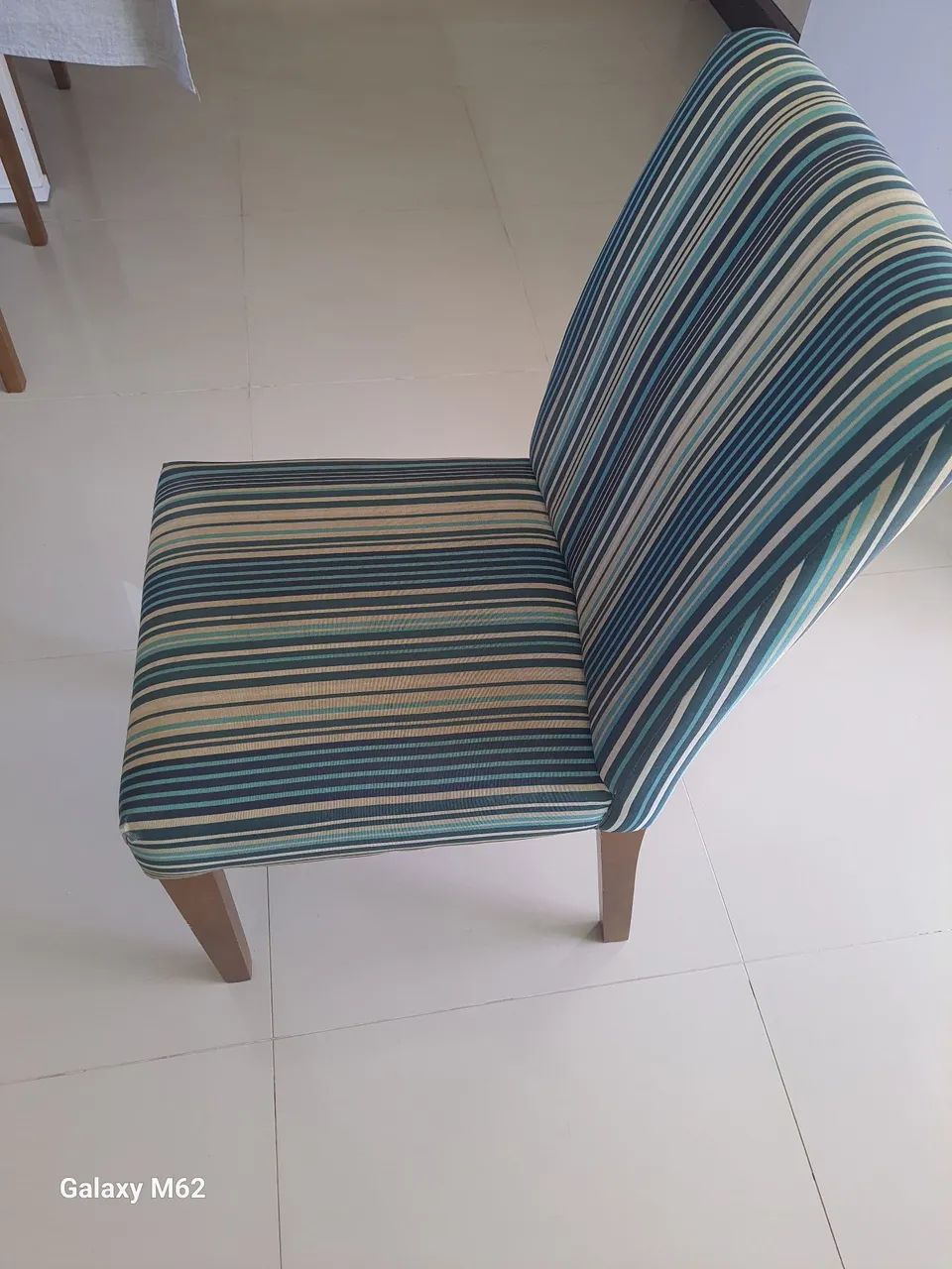 Mesa com 6 cadeiras - Foto 2