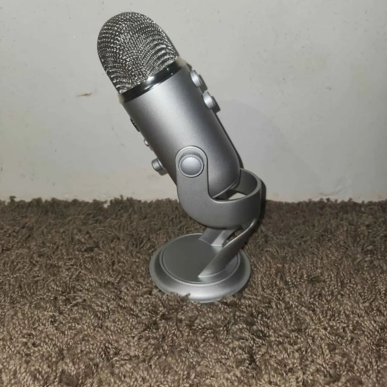 Microfone Logitech Blue Yeti - Foto 2