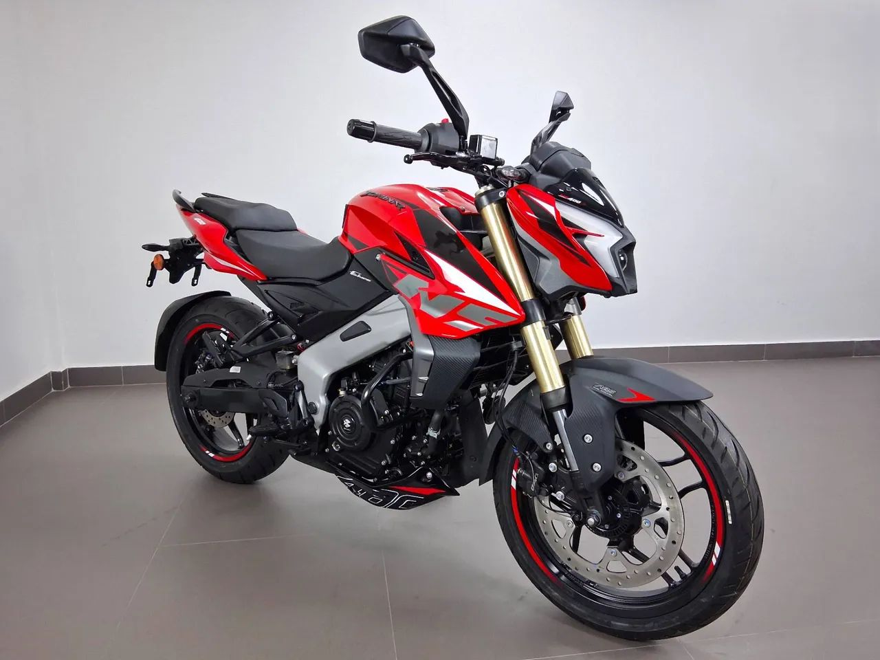 BAJAJ DOMINAR NS400Z - Foto 5