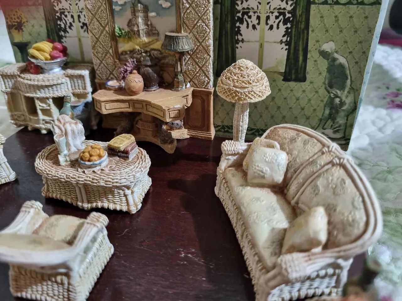 Miniatura sala em resina vintage - Foto 2