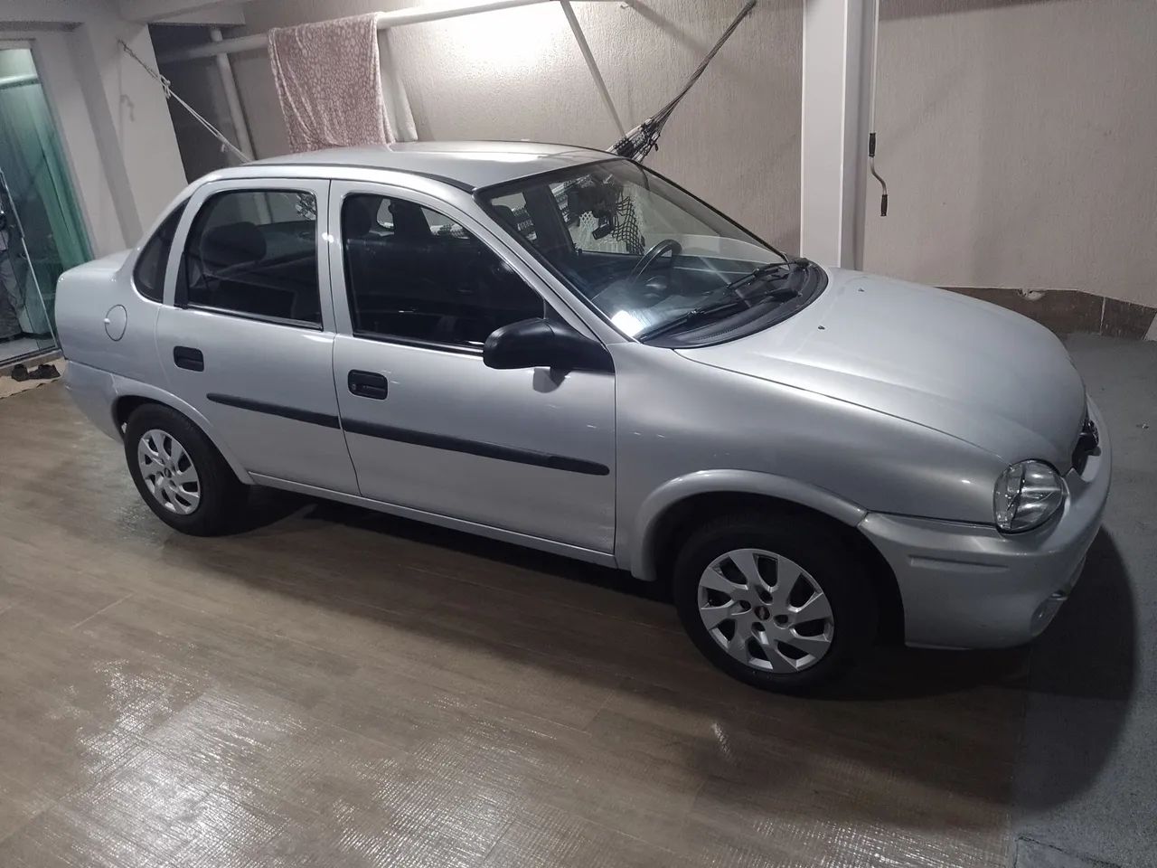 Chevrolet Corsa Sedan Super/ Classic 1.6 MPFI 8V 4 2003