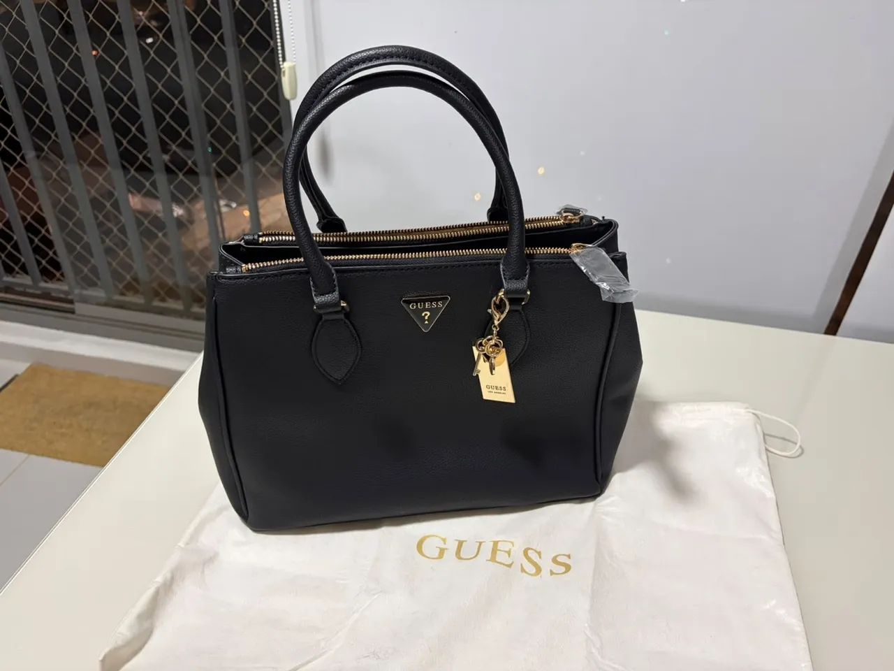 Bolsa feminina Guess - Foto 5